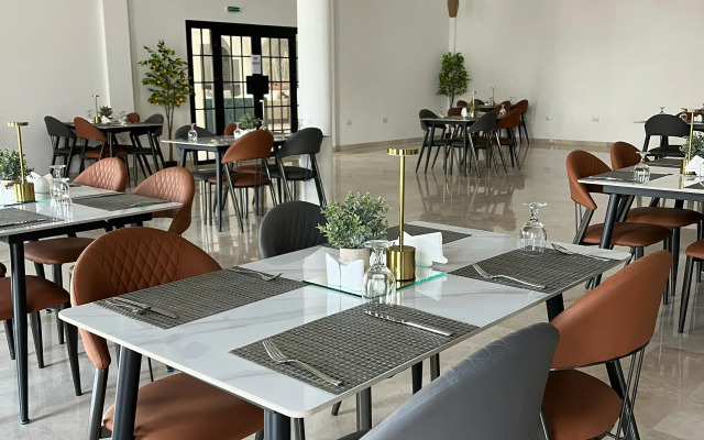 Al Sawadi Beach Resort & Spa