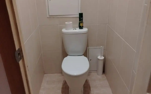 Uyutnaya Ryadom So Stantsiey Mytischi Flat