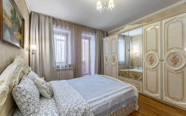 Квартира Трехкомнатная с изолированными комнатами около Кремля