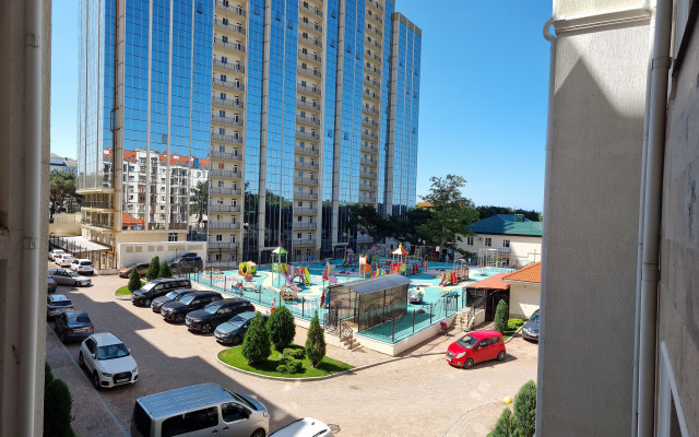 Апартаменты Мира 44 к 1