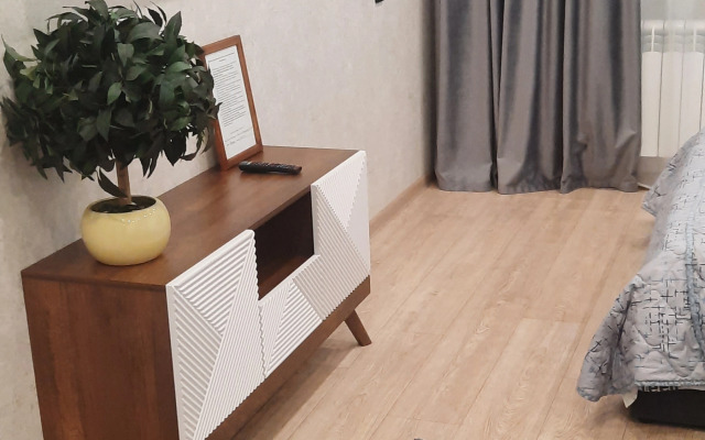 Квартира Двухкомнатная на Александрова 18