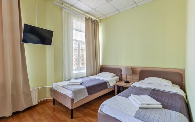 Отель Петрополис