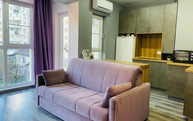 Studiya Iskry 62 Flat