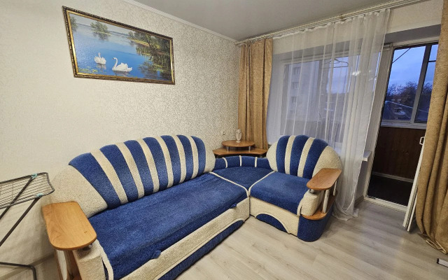 L.V.Hotels na Oruzheynoy 1 Flat