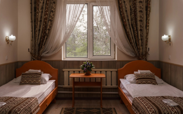 Alpinist Hotel