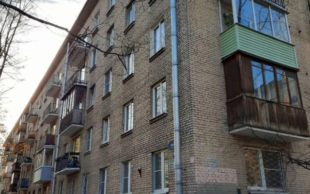 Dvukhkomnatnaya Na Lensoveta 9/24 Flat