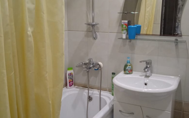 Kvartira Na Krasnoarmeyskoy Naberezhnoy 26 Flat