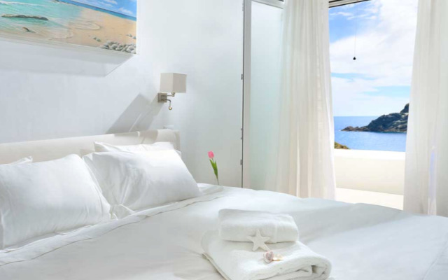 Fokos Beach Villa