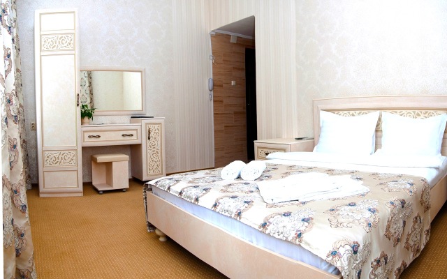 Promenad Hotel