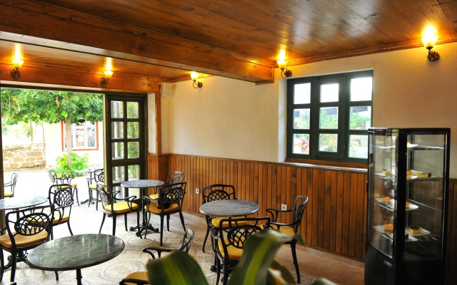 Funda Türe Mini-Hotel