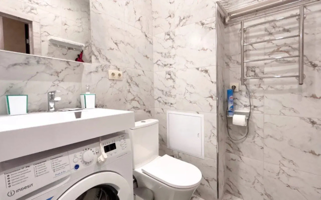 Studiya Logika U Kosmoporta Flat