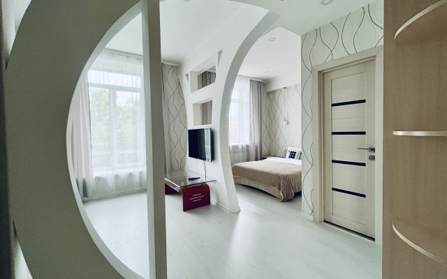 Апартаменты Unique Apart Лен рядом с Медсанчастью МВД, Парком Чудес и СГК Кирова 25