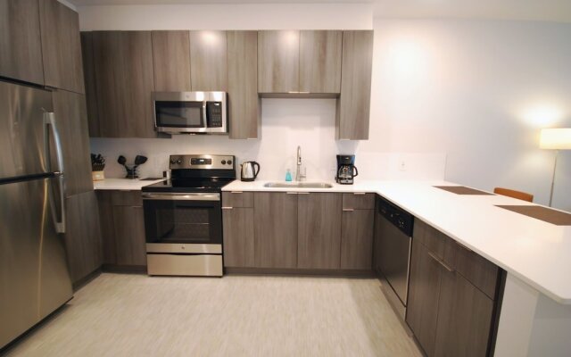 Spectacular Apartments by BCA Furnished, Apartments