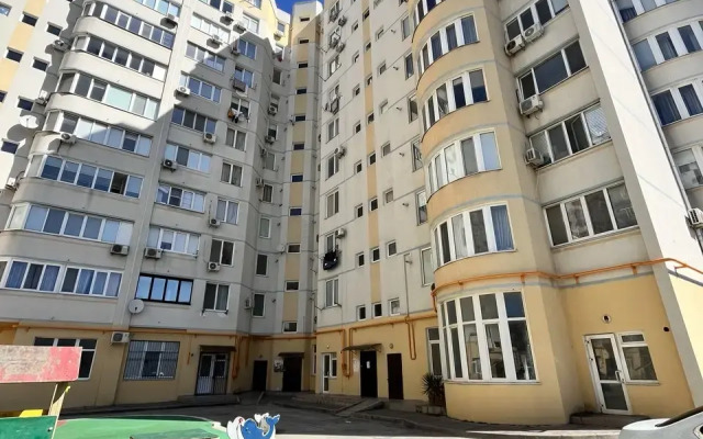 1-kom Mayachnaya 16-61 Sevastopol s vidom na more Flat