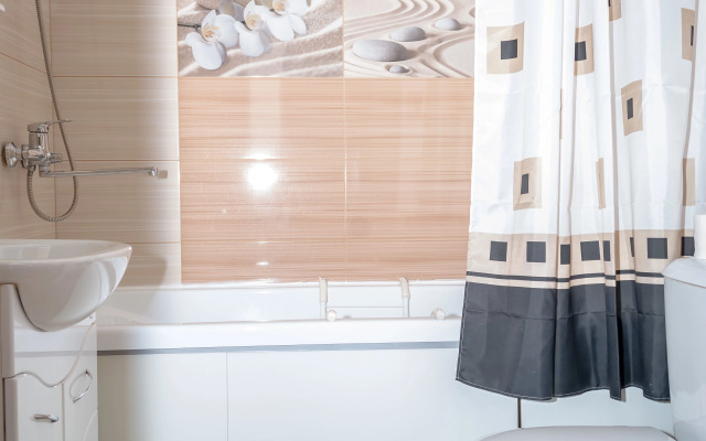 Квартира на улице Александра Протозанова 18к1