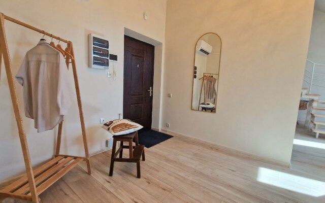 Квартира Просторная двухуровневая студия у подножия Казанского Кремля