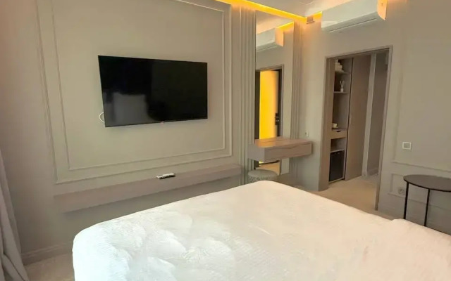 Na Ulitse Lenina 217A Apartments