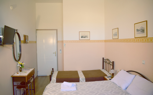 Stoa Rooms Apartments