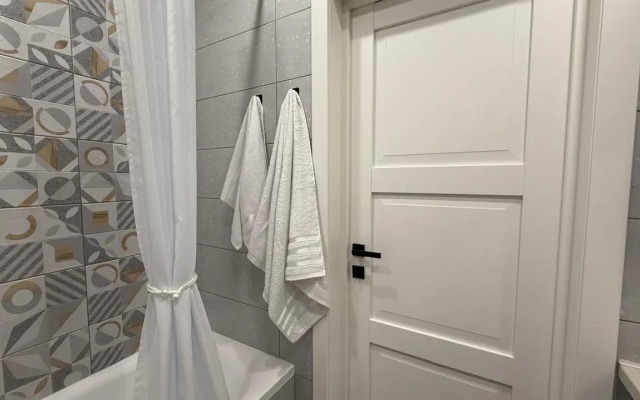 V Novom Zhilom Komplekse U Lesa Flat