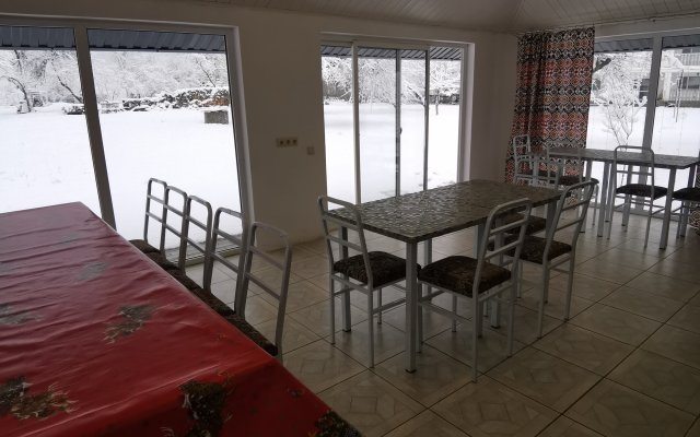 Гостевой дом Большой гостевой дом Ореховая роща