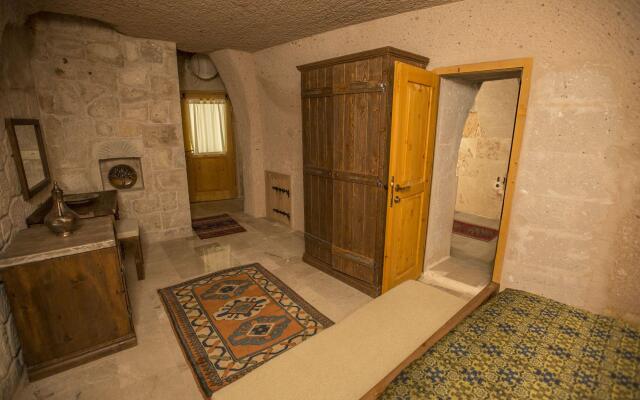 Helike Cave Suites