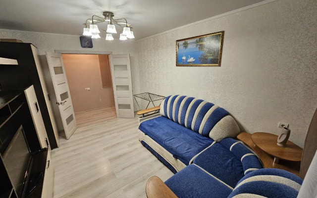 L.V.Hotels na Oruzheynoy 1 Flat