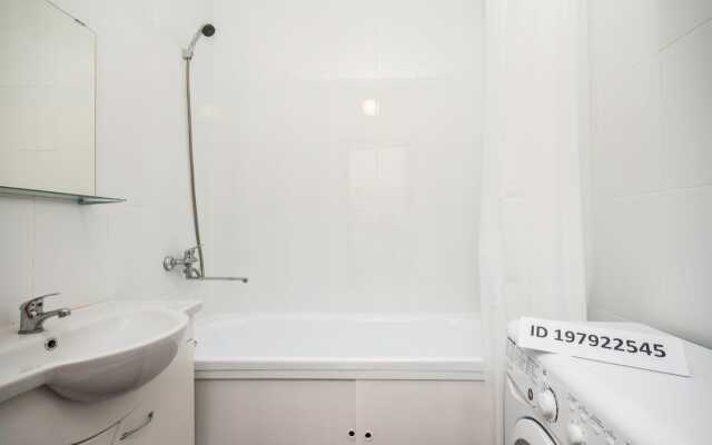 Na ulice Narodnogo opolcheniya 6 Apartments