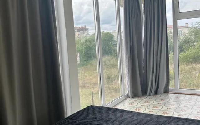 Апартаменты с Панорамными Окнами