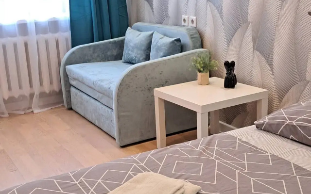 Na Prospekte Oktyabrya 87 Flat