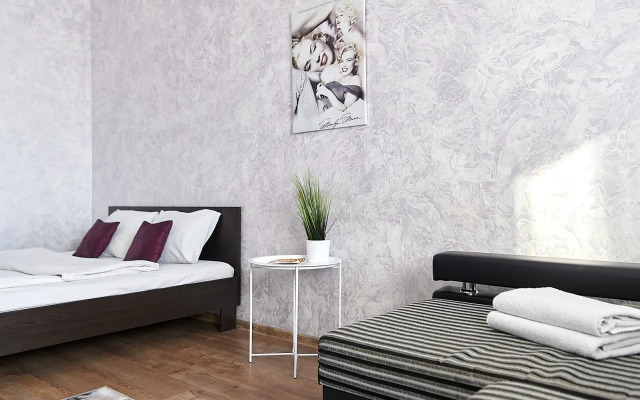 Timiryazeva 10 Apartments