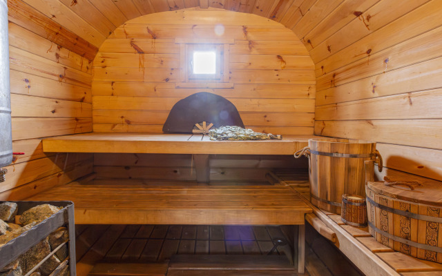 Частный дом с большим сибирским банным чаном