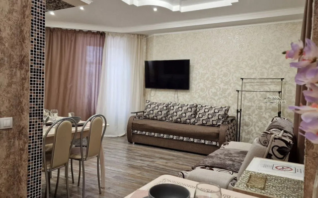 Квартира У Пяти углов 2