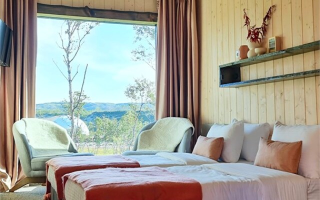 Парк-отель Титовка Арктик Ривер Парк 4*