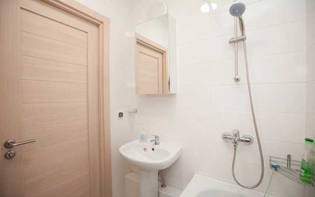 Varshavskoye Shosse 100k1 Flat