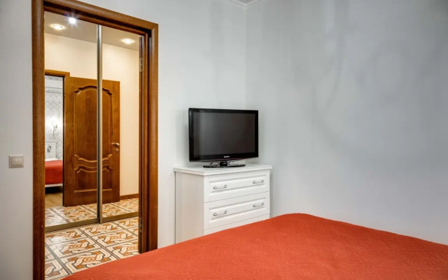 Surname Deluxe Apartments 9