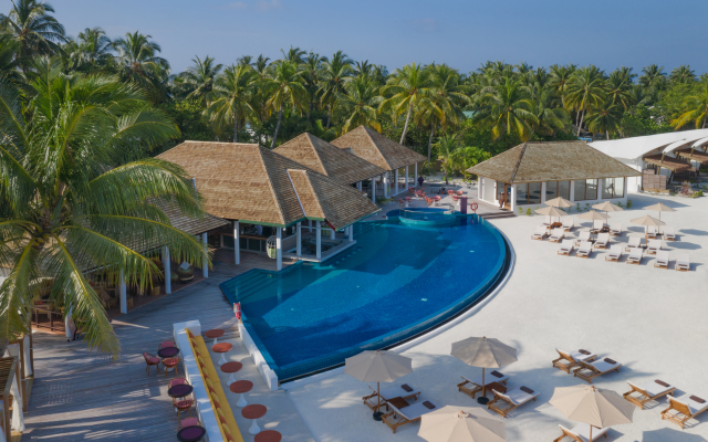 Отель Cinnamon Hakuraa Huraa Maldives