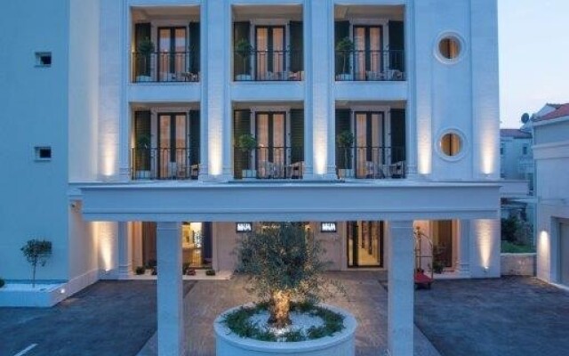 Riva by Aycon Hotel