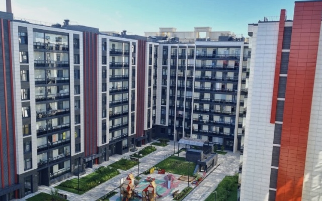 Ryadom S Tsentrom, U Nevy Flat