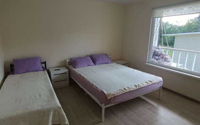 Yug-Ra Mini-Hotel