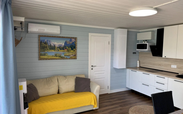 Частный Дом 550 с Тёплым бассейном Сауна Мангал Голубая Бухта