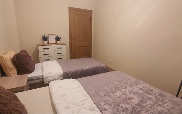 Апартаменты KiraLive на Александра Хохлова