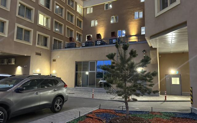 V Dvukh Shagakh Ot Metro Kirovskiy Zavod Apartments