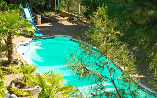 Bon Maison  Boutique Hotel