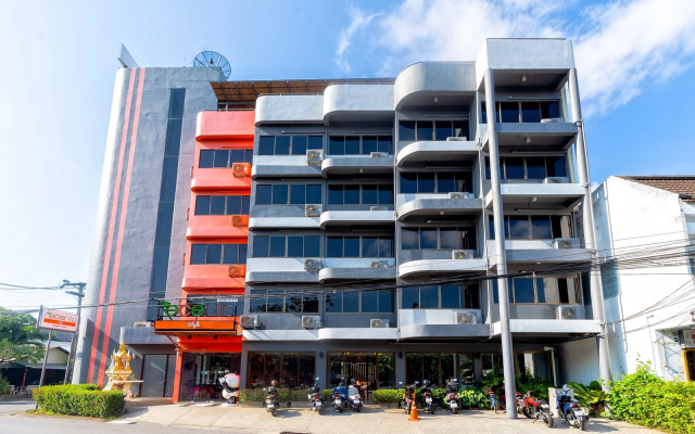 Recenta Style Phuket Town