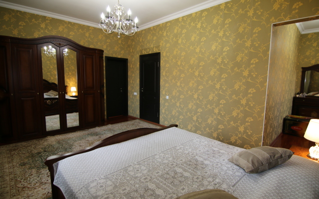 Little Castle Kalkaman Guest House