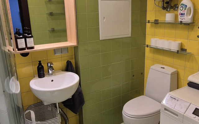 Dvukhkomnatnaya Ryadom S Pokrovkoy Flat