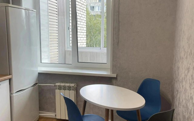 Prouyut Flat