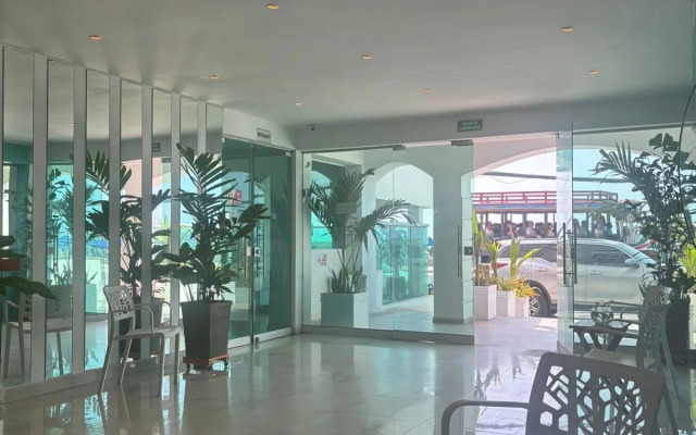 Отель Isla Capri