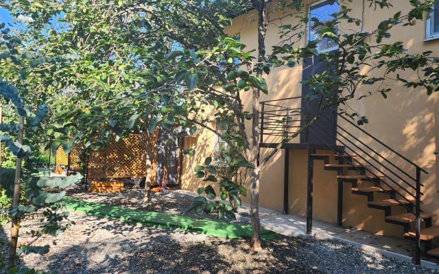 Apartments Lebedinaya