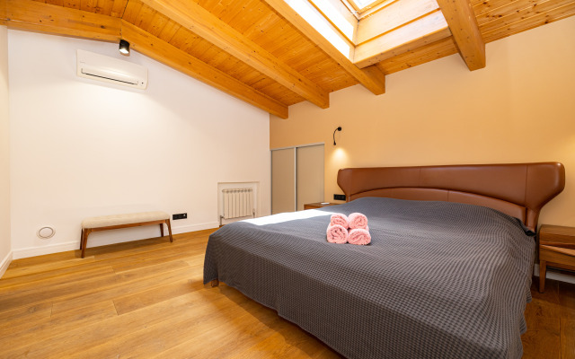 Polyansky Vibe, business class cottage